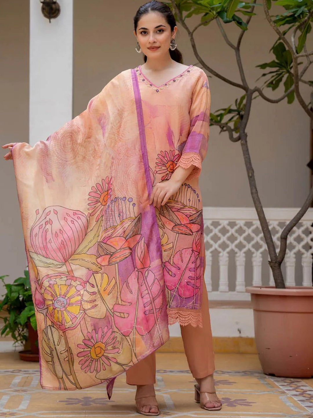 

FASHION DWAR Women Floral Printed Regular Thread Work Kurta with Trousers & With Dupatta, Peach