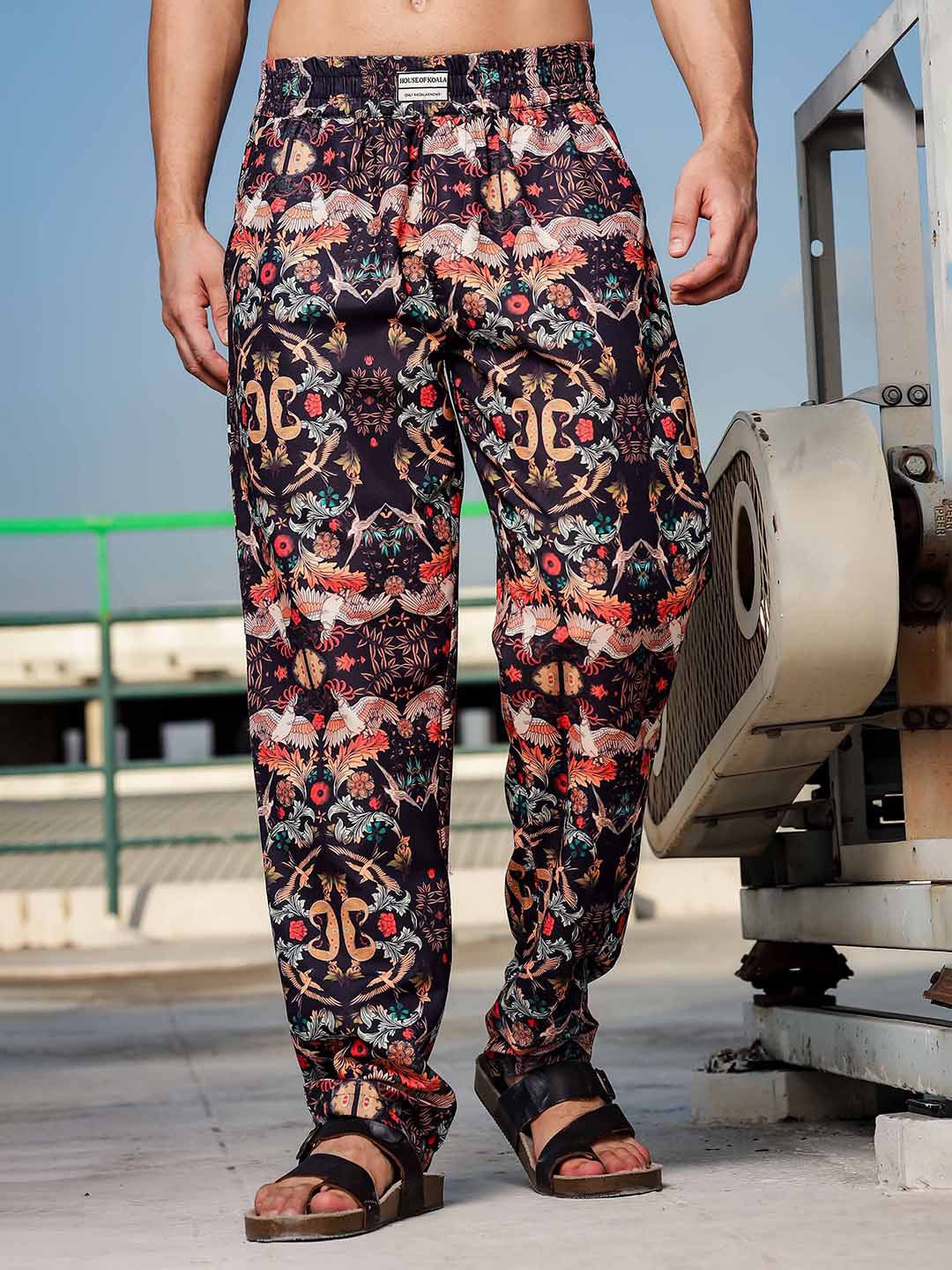

House of Koala Unisex Abstract Printed Relaxed Fit Lounge Pants, Black
