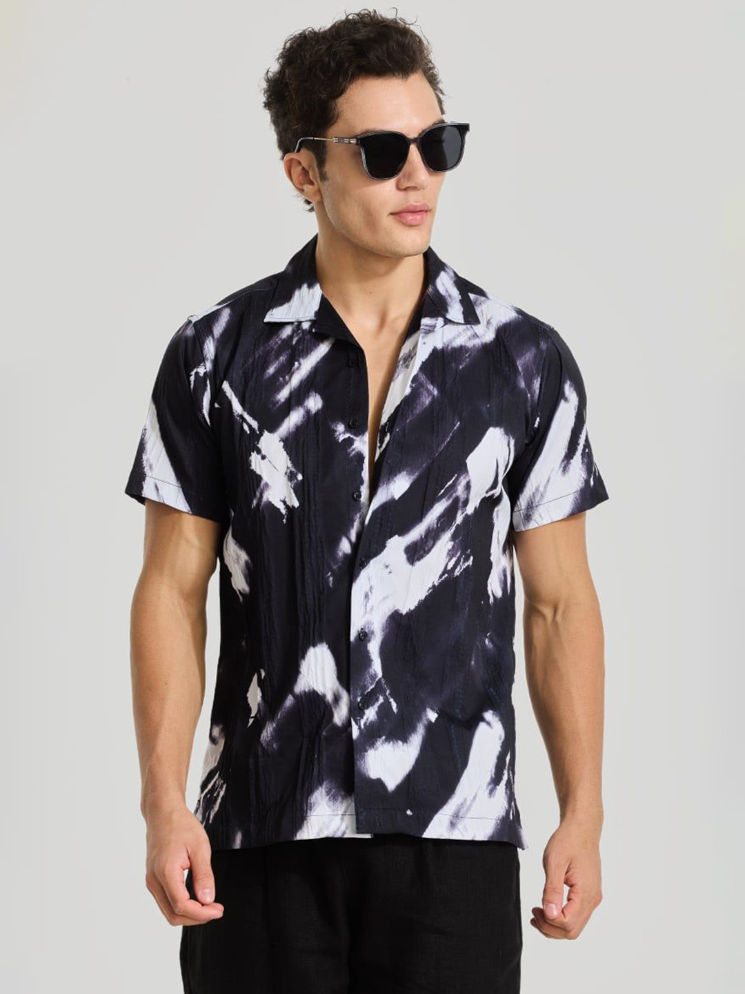 

Snitch Men Smart Cuban Collar Abstract Printed Casual Shirt, Navy blue