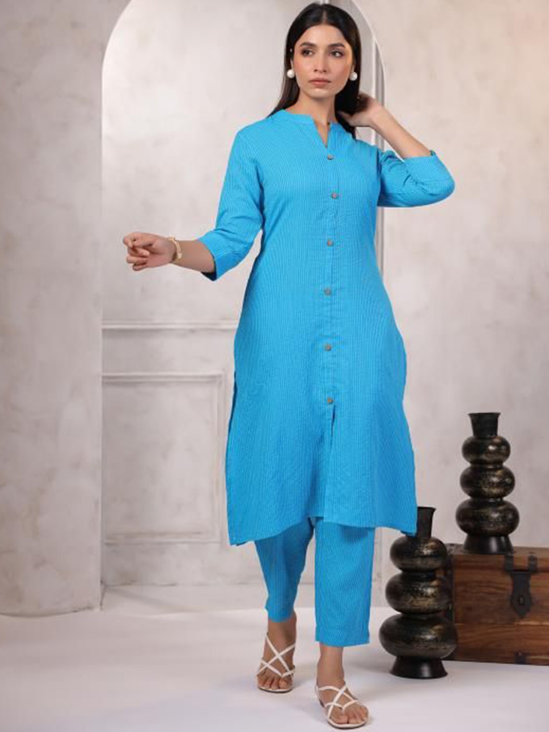 

LYFJ Women Embroidered Pure Cotton Kurta with Trousers, Blue