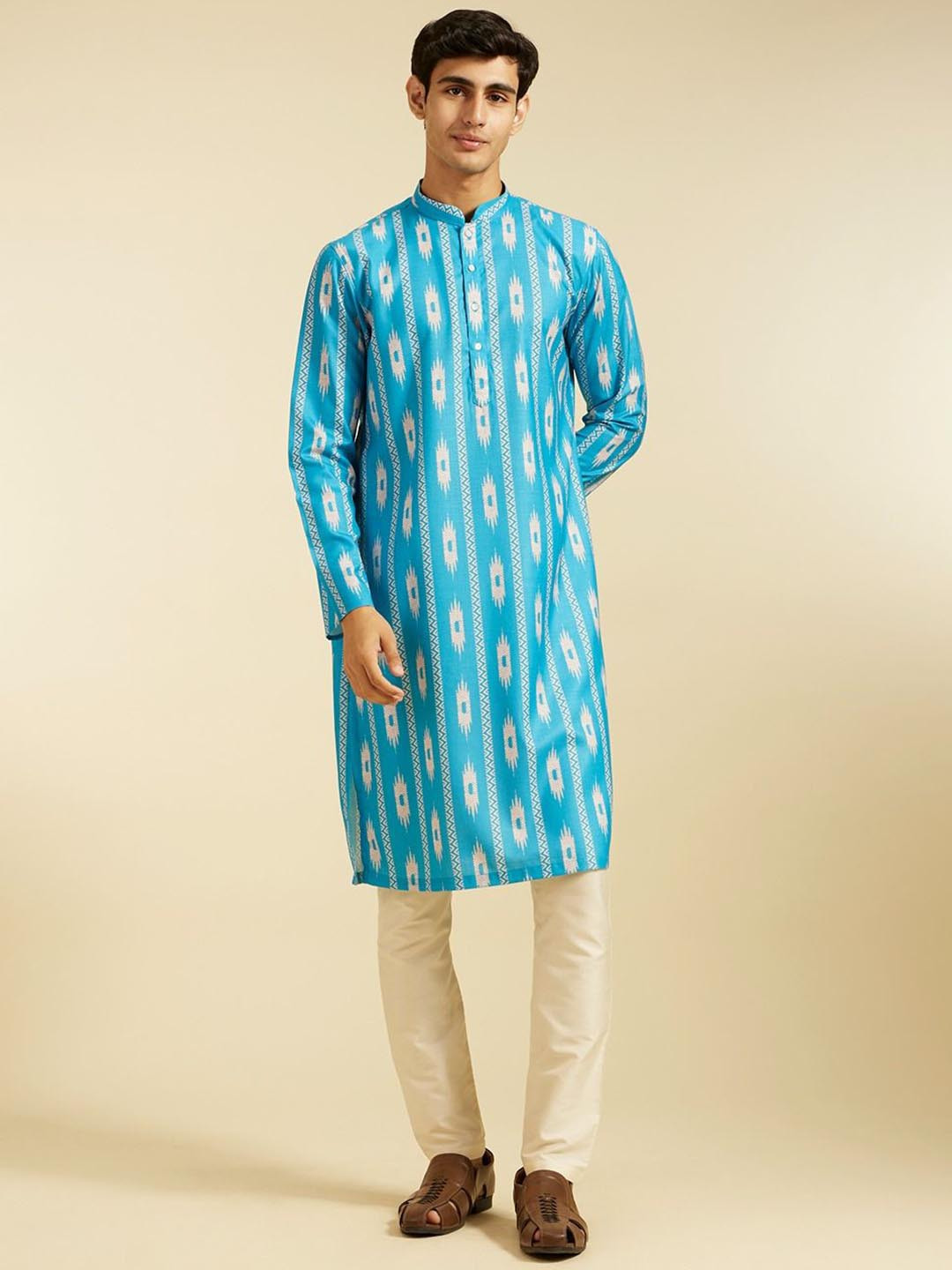 

Diwas by Manyavar Geometric Printed Mandarin Collar Cotton Straight Kurta, Blue