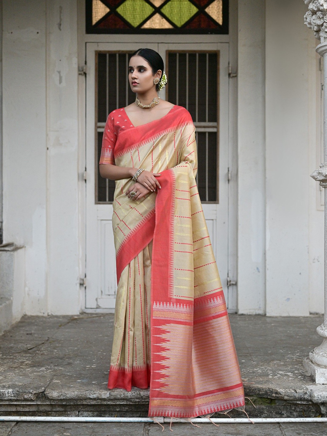 

Kandora Striped Woven Design Zari Pure Silk Saree, Beige