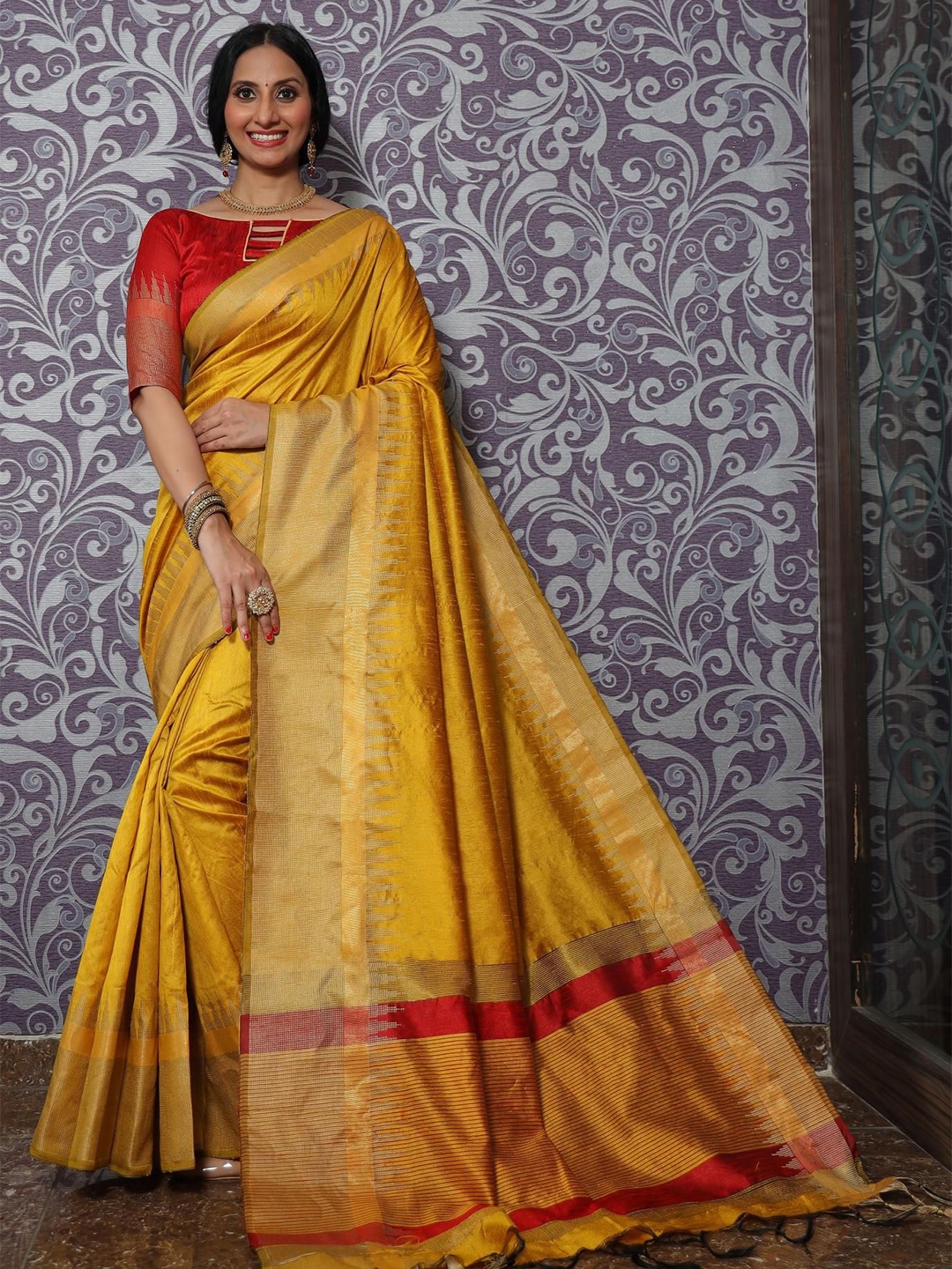 

Kandora Zari Pure Silk Saree, Yellow