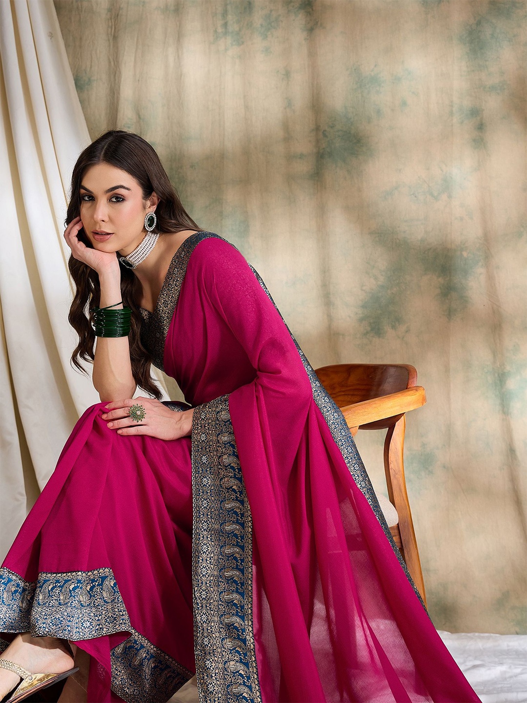 

Sangria Woven Design Kanjeevaram Saree With Blouse Piece, Pink