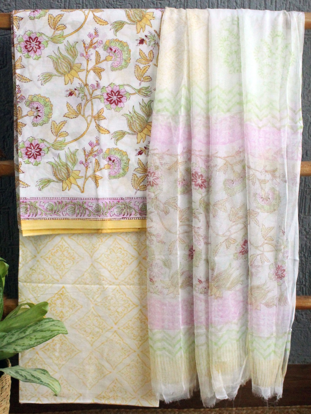 

Weaves of Tradition Printed Pure Cotton Unstitched Dress Material, White