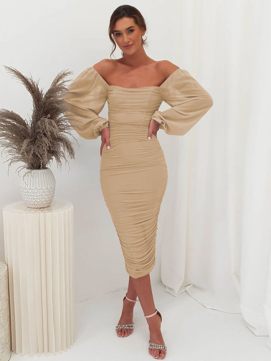

HERE&NOW women Bodycon Dress with flared sleeves, Beige