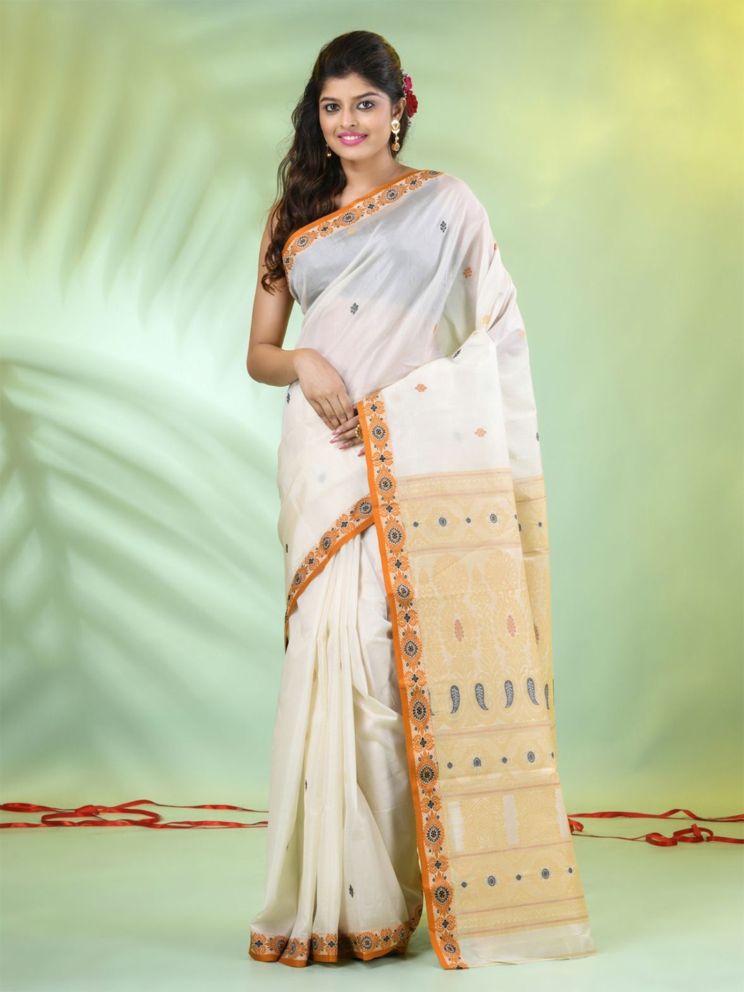 

Charukriti Ethnic Motifs Woven Design Zari Pure Silk Tussar Saree, Off white