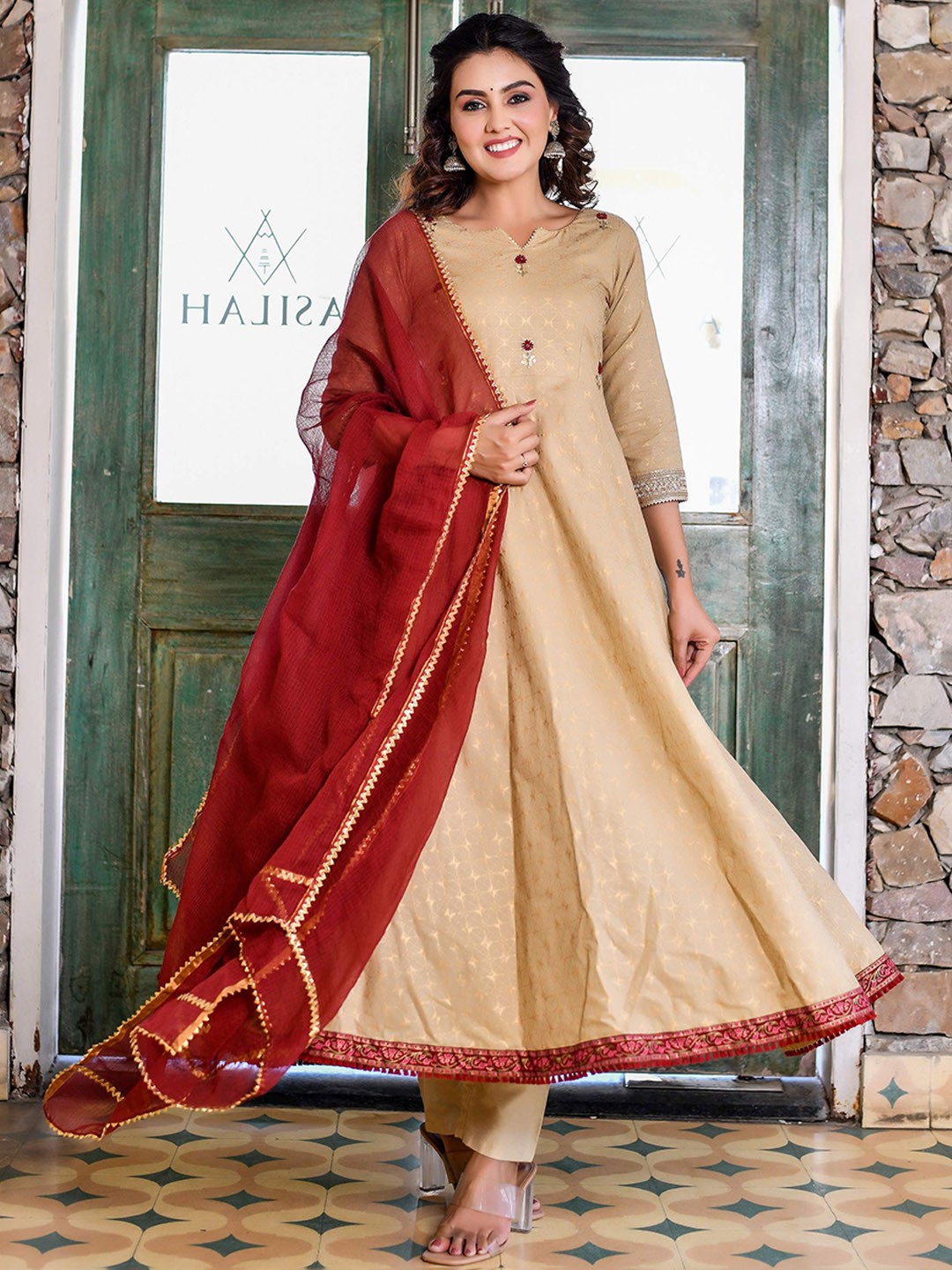 

Anastay Clothing Women Regular Pure Cotton Kurta with Palazzos & With Dupatta, Gold