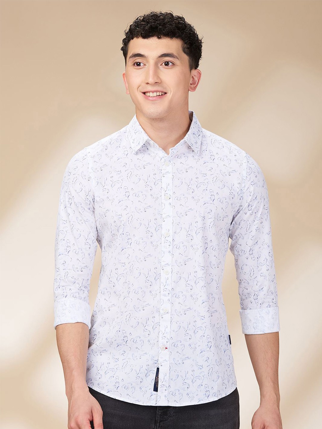 

Being Human Men Spread Collar Floral Printed Cotton Slim Fit Casual Shirt, White