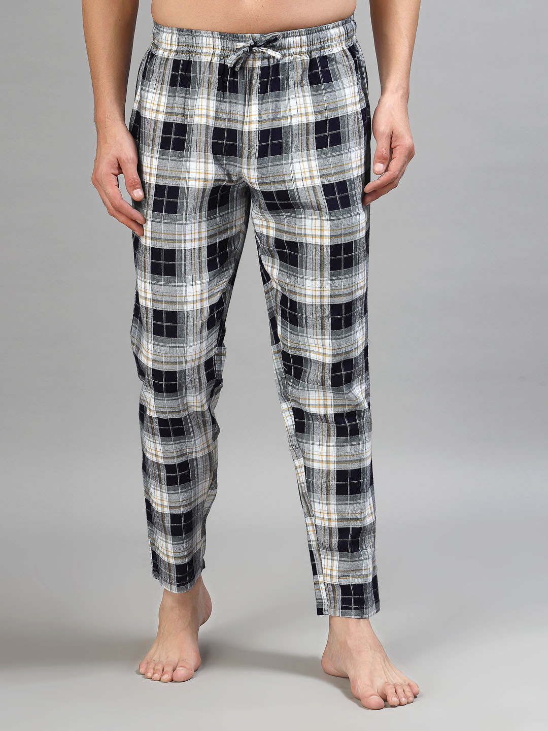 

ETC Men Checked Cotton Lounge Pants, Black