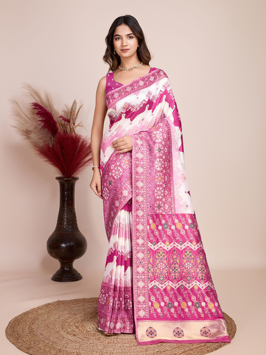 

SHIJILA Woven Design Zari Pure Silk Kota Saree, Pink