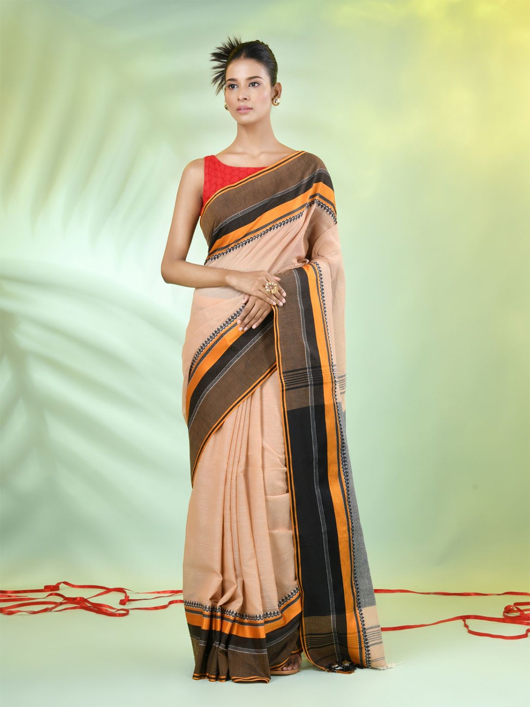 

Charukriti Colourblocked Pure Cotton Saree, Beige