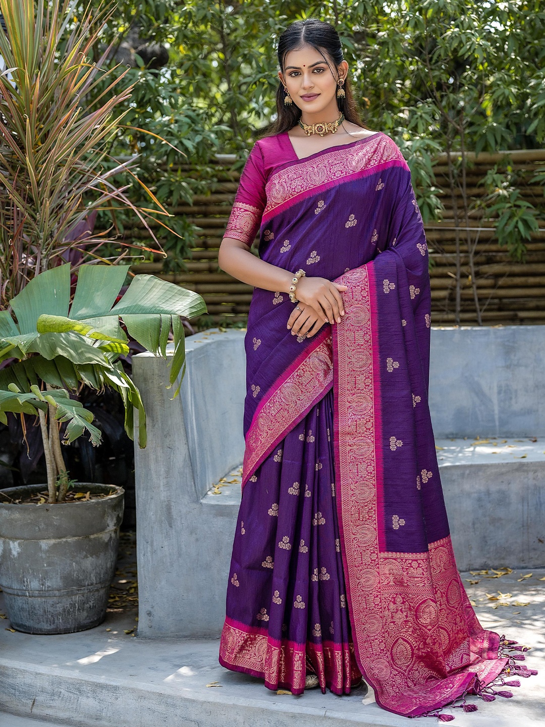 

Kandora Woven Design Zari Pure Silk Banarasi Saree, Lavender
