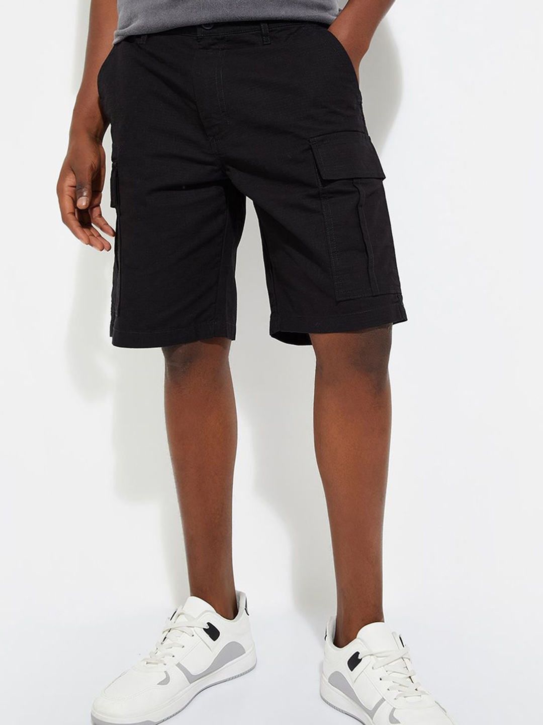 

max URB_N Men Checked Cargo Shorts, Black