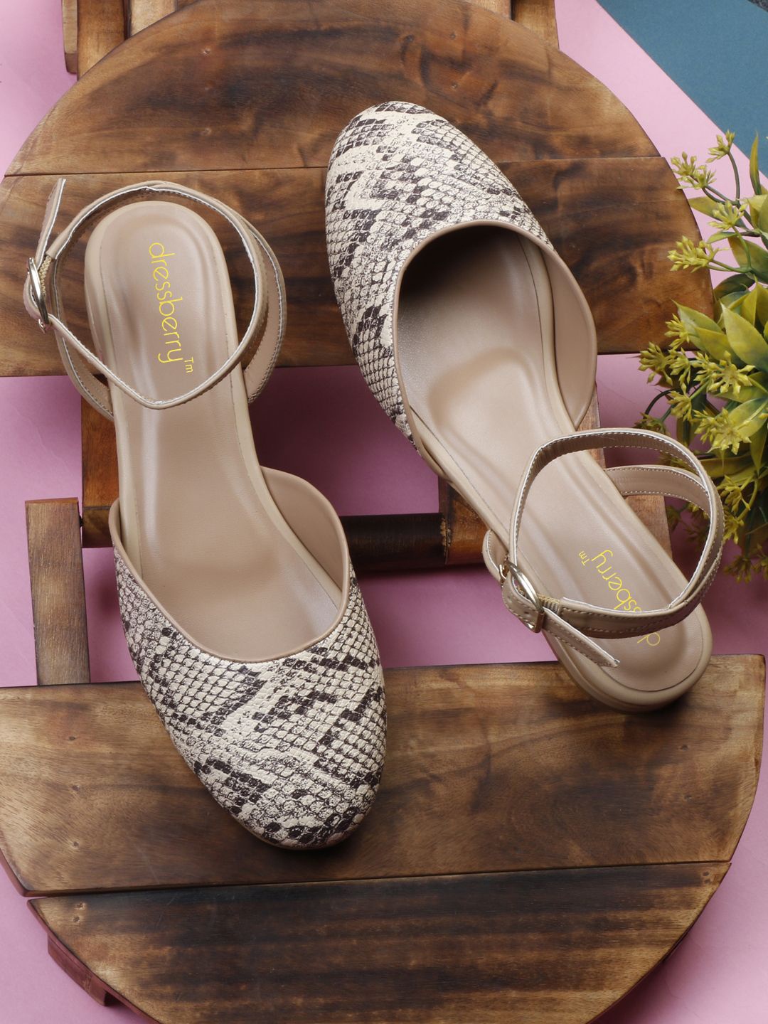 

DressBerry Women Mules Flats, Beige