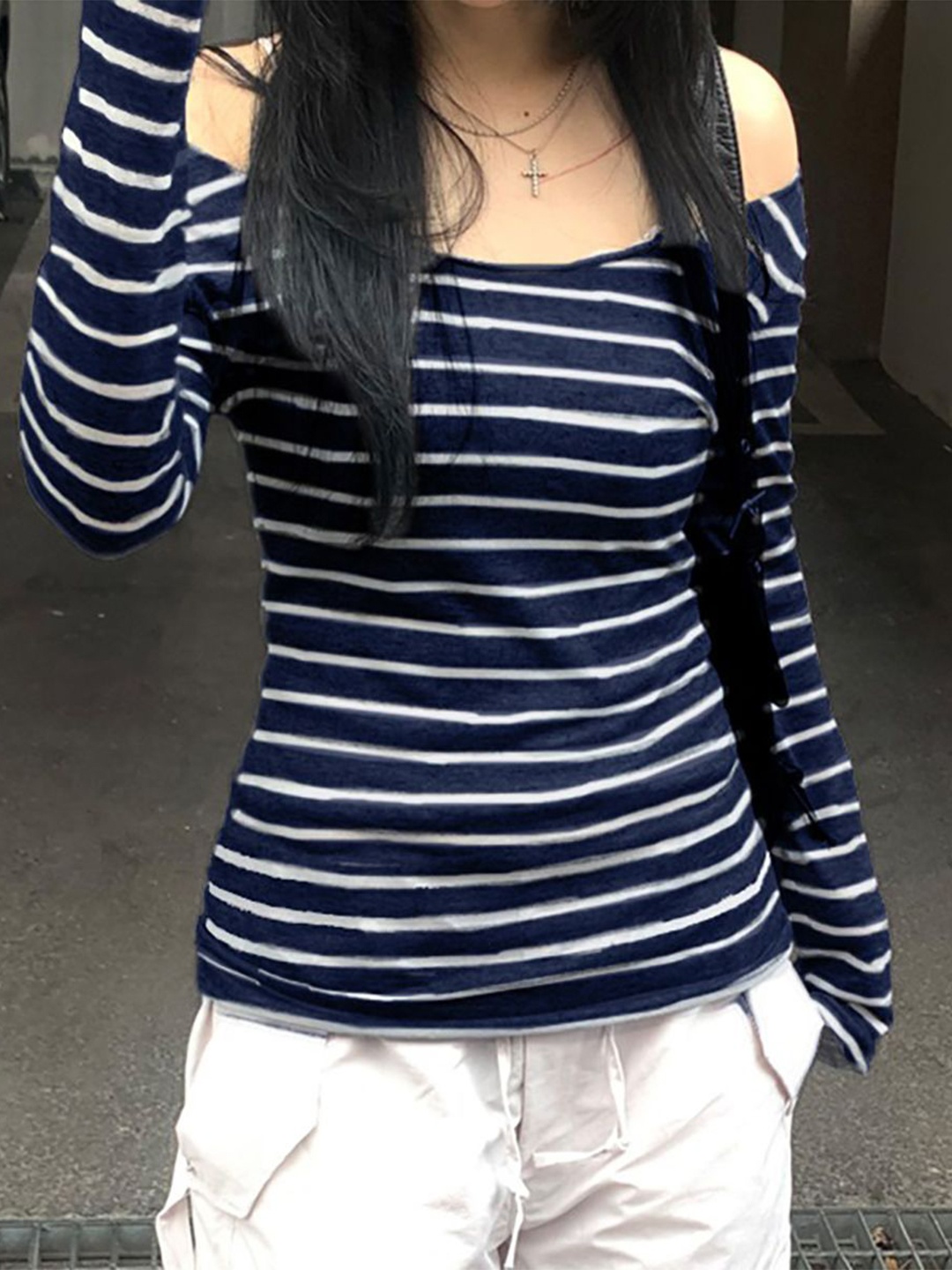 

StyleCast x Revolte Women Horizontal Striped Shoulder Straps Top, Navy blue