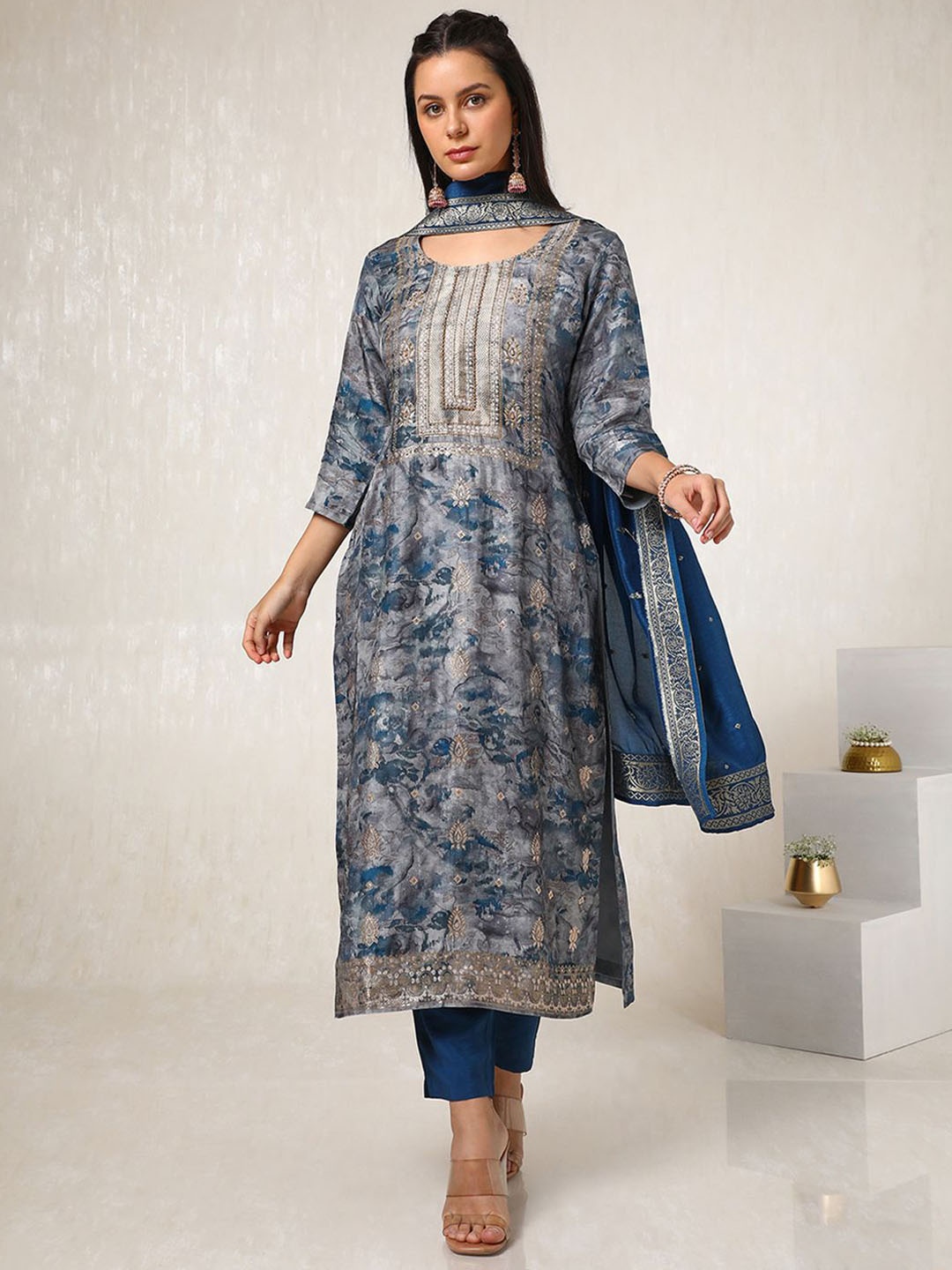 

Soch Abstract Printed Regular Zari Work Straight Kurta With Trouser With Dupatta, Grey