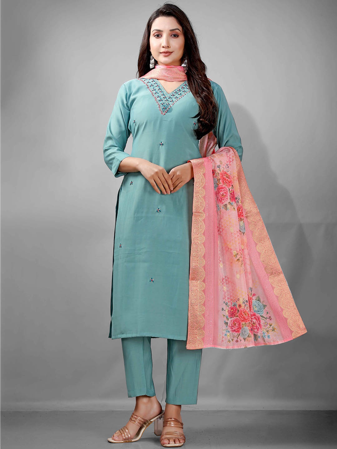 

NE STYLE Women Floral Embroidered Regular Zardozi Kurti with Trousers & Dupatta, Lime green