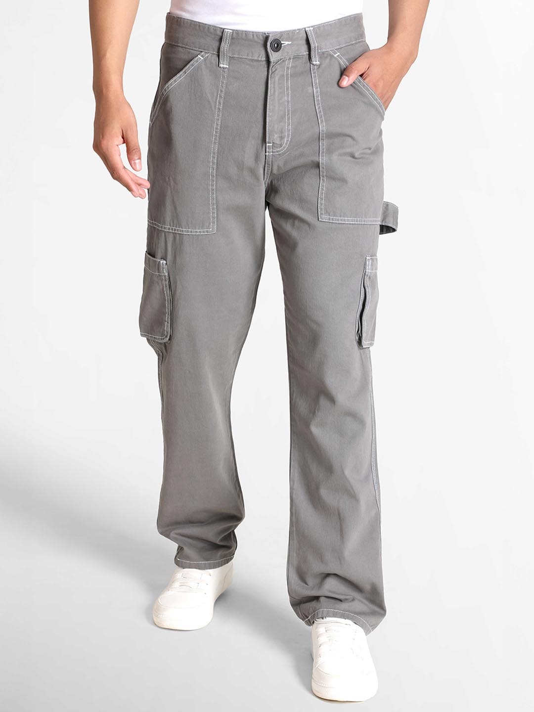 

The Roadster Lifestyle Co Men Pure Cotton Straight Fit Cargos Trousers, Grey