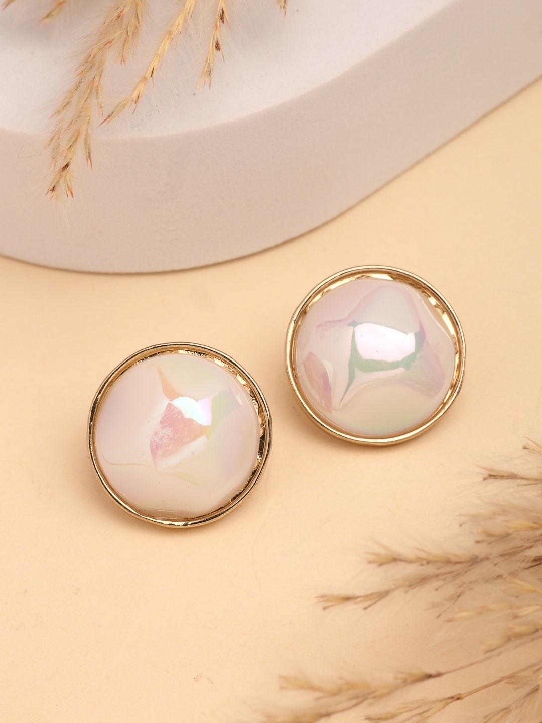 

NVR Gold-Plated Contemporary Pearl Studs