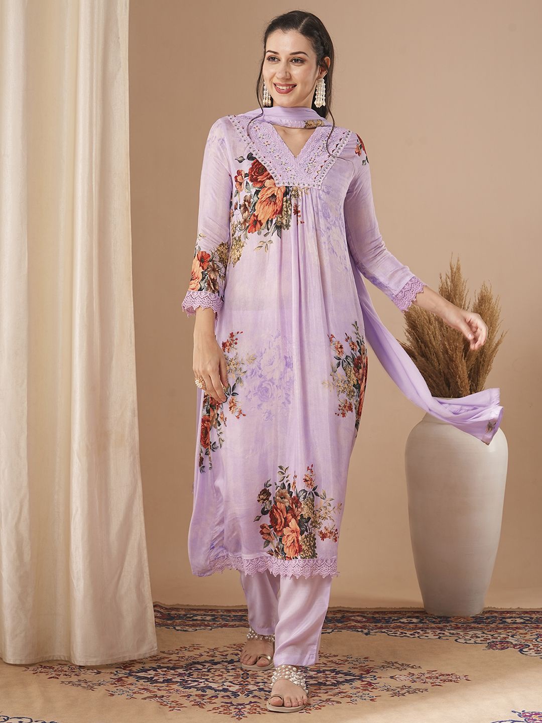 

FASHOR Women Floral Printed Pleated Beads and Stones Kurta Set With Dupatta, Purple