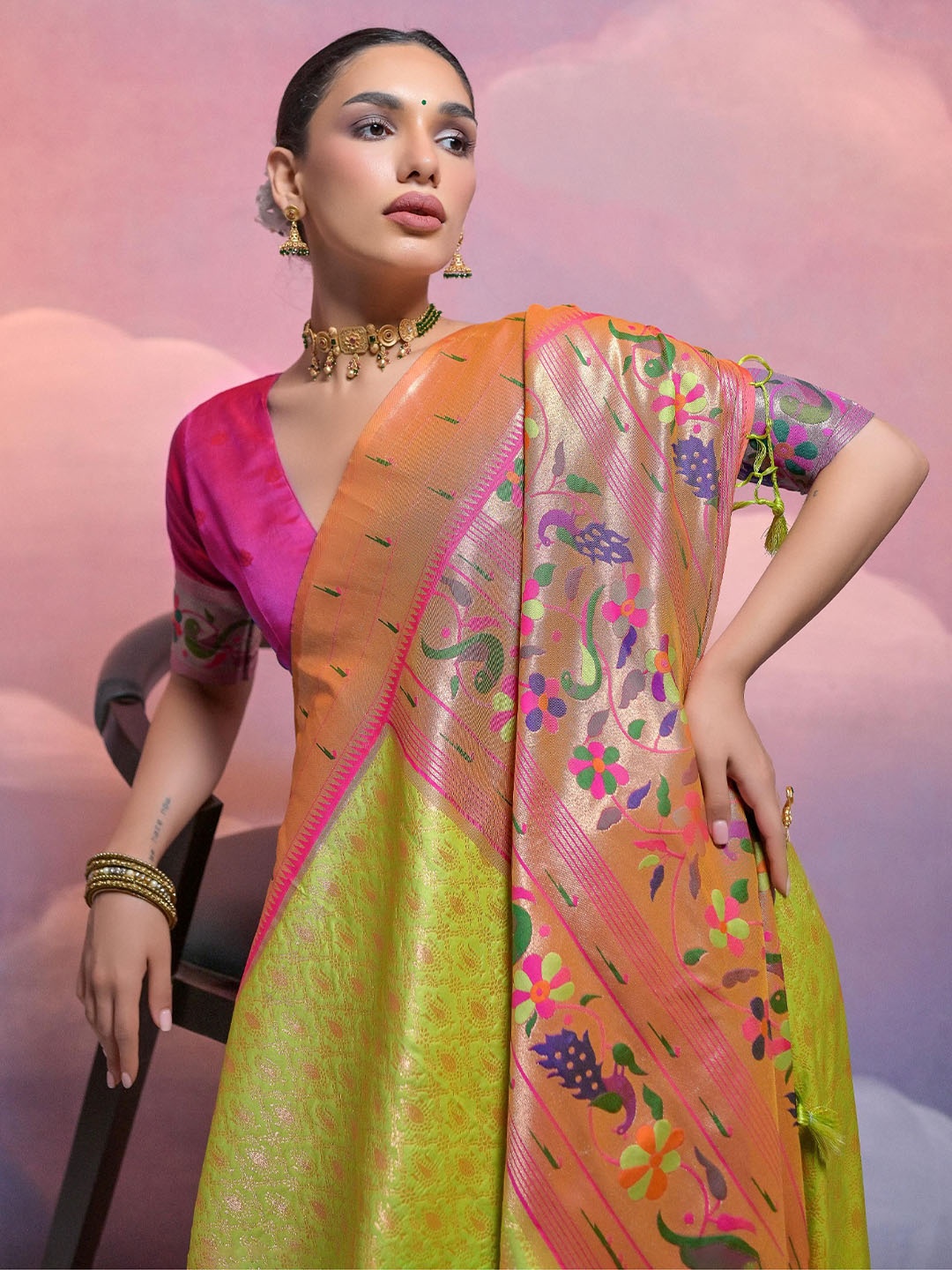 

Kandora Ethnic Motifs Woven Design Zari Pure Silk Banarasi Saree, Green