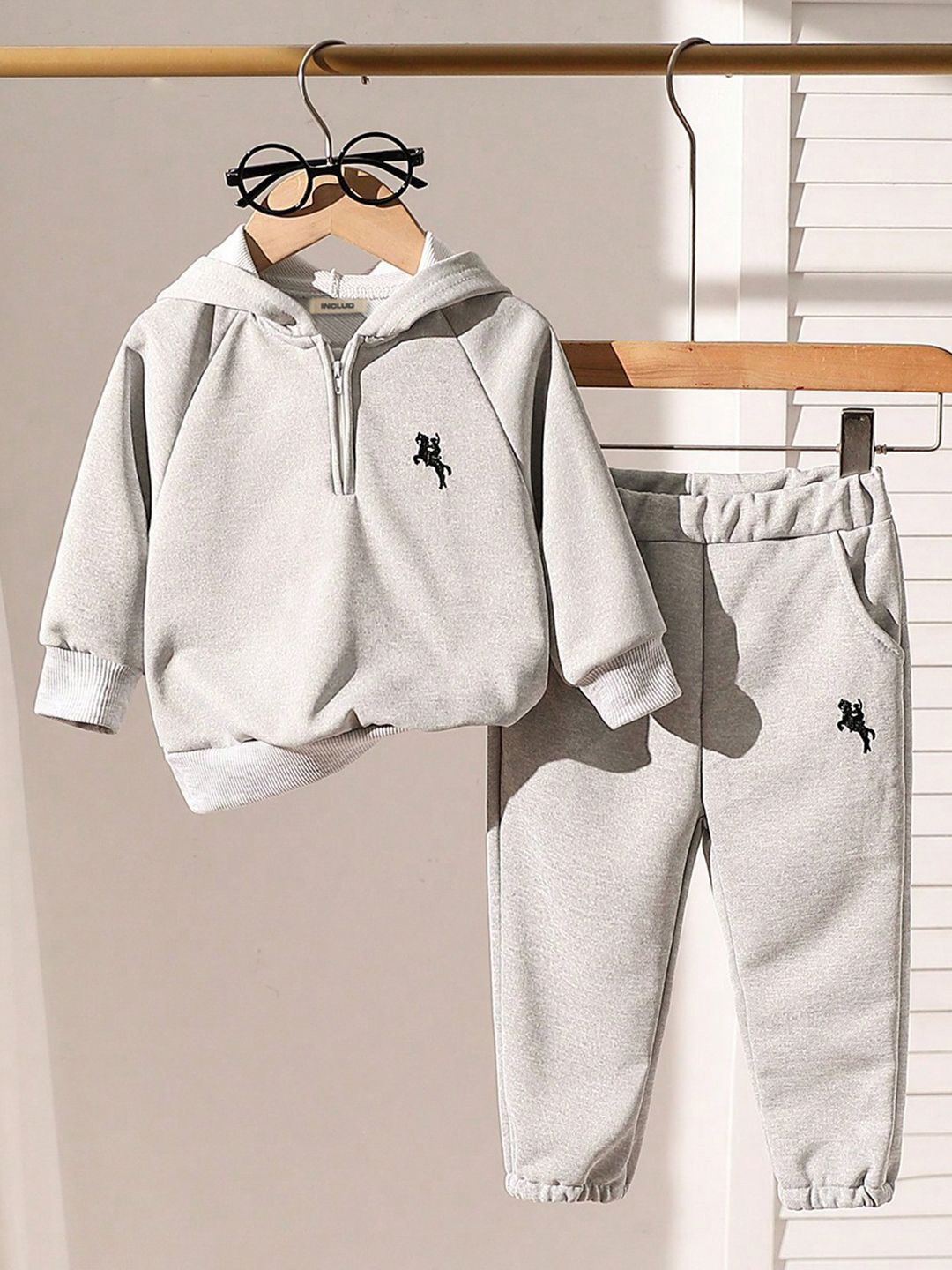 

INCLUD Boys Hooded Neck Clothing Set, Grey