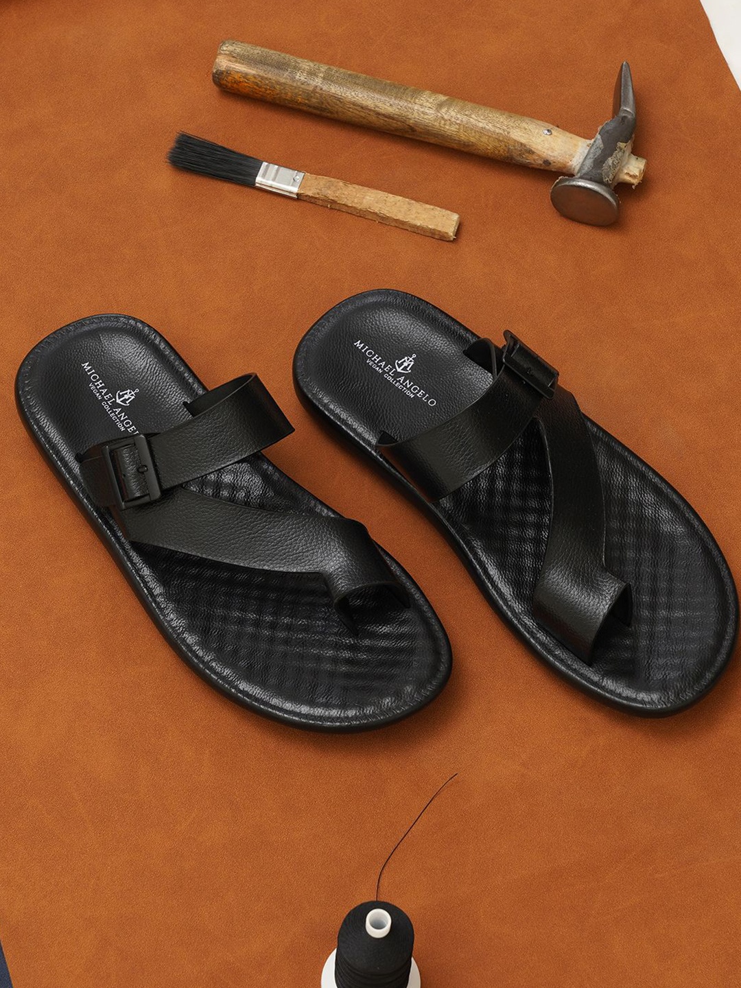 

MICHAEL ANGELO Men Comfort Sandal, Black
