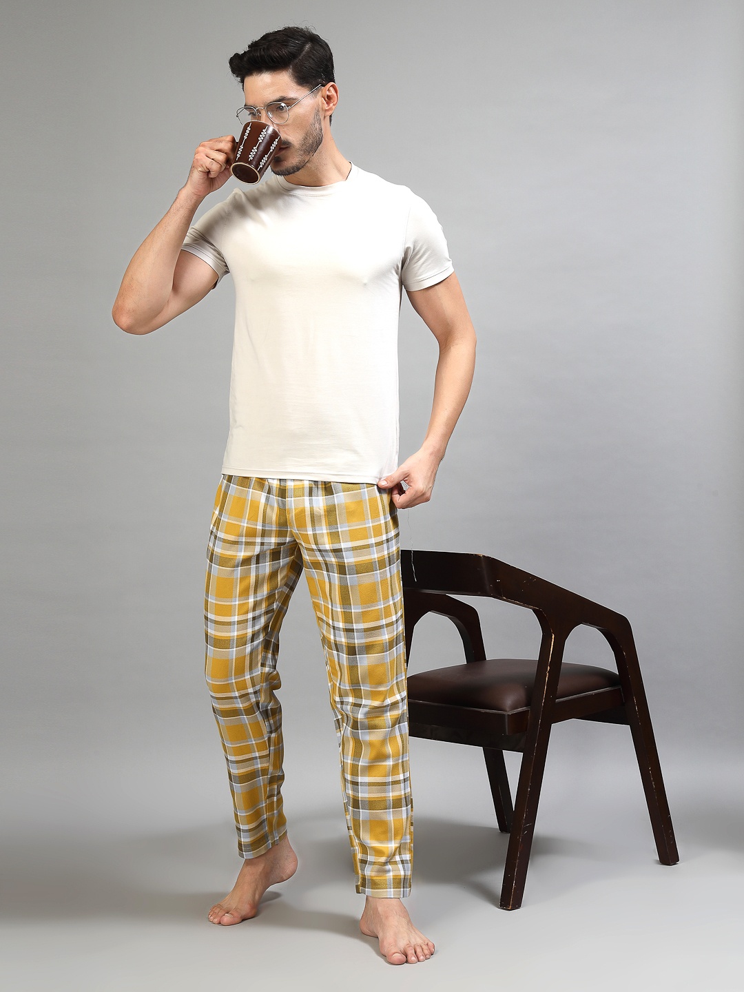 

ETC Men Checked Pure Cotton Mid-Rise Lounge Pants, Yellow