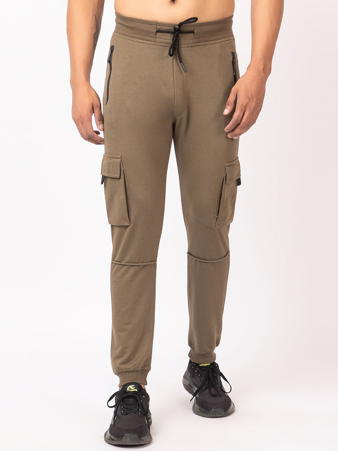 

GEE 5 Men Solid Mid-Rise Cotton Joggers, Camel brown