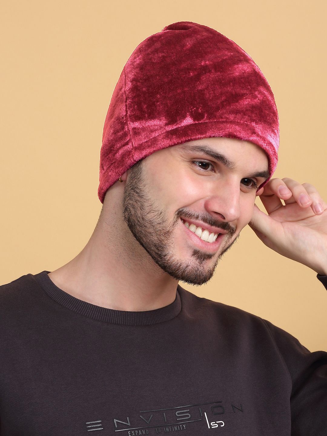 

KLOTTHE Men Woollen Beanie Caps, Red