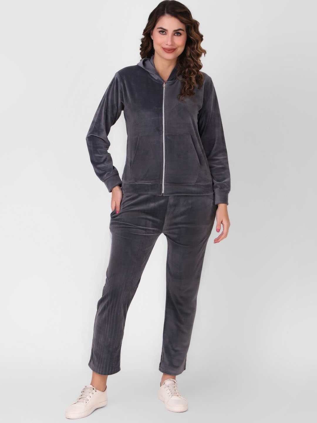 

FNOCKS Women Hooded Fleece Tracksuit, Grey