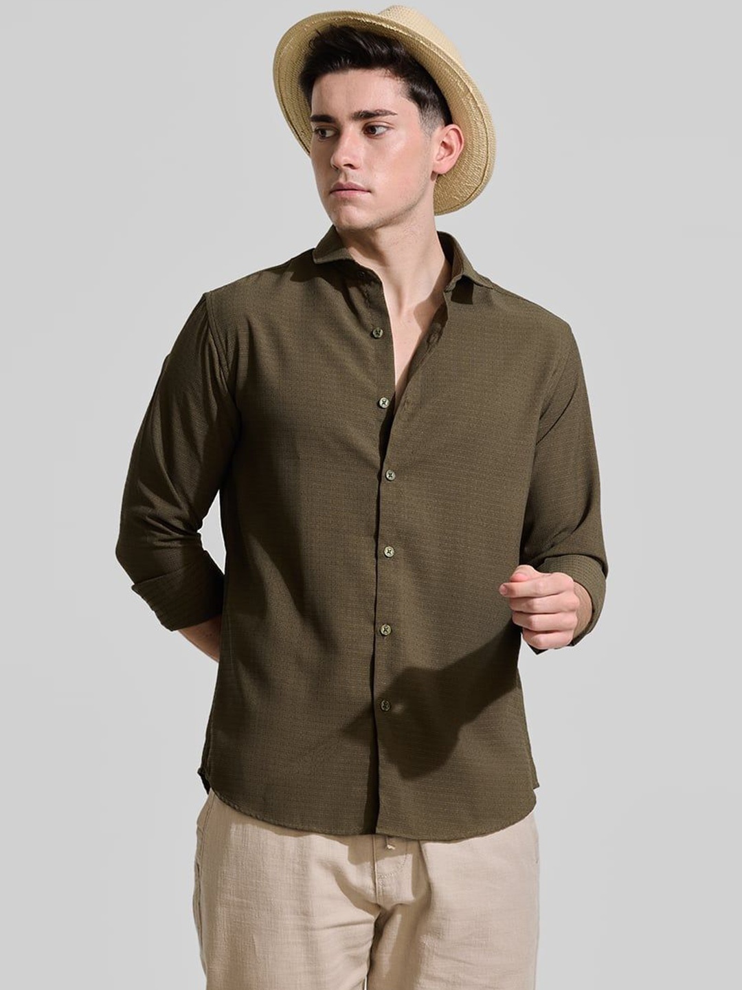 

Snitch Men Smart Spread Collar Solid Casual Shirt, Olive