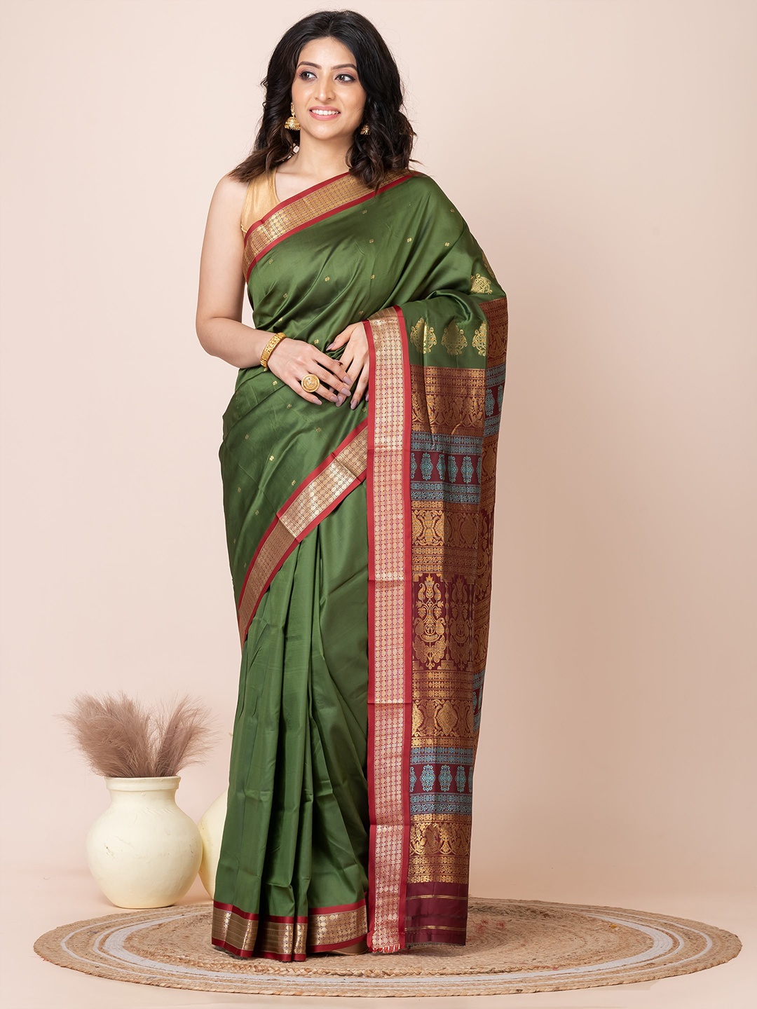 

HOUSE OF ARLI Ethnic Motifs Woven Design Zari Bomkai silk Saree, Green