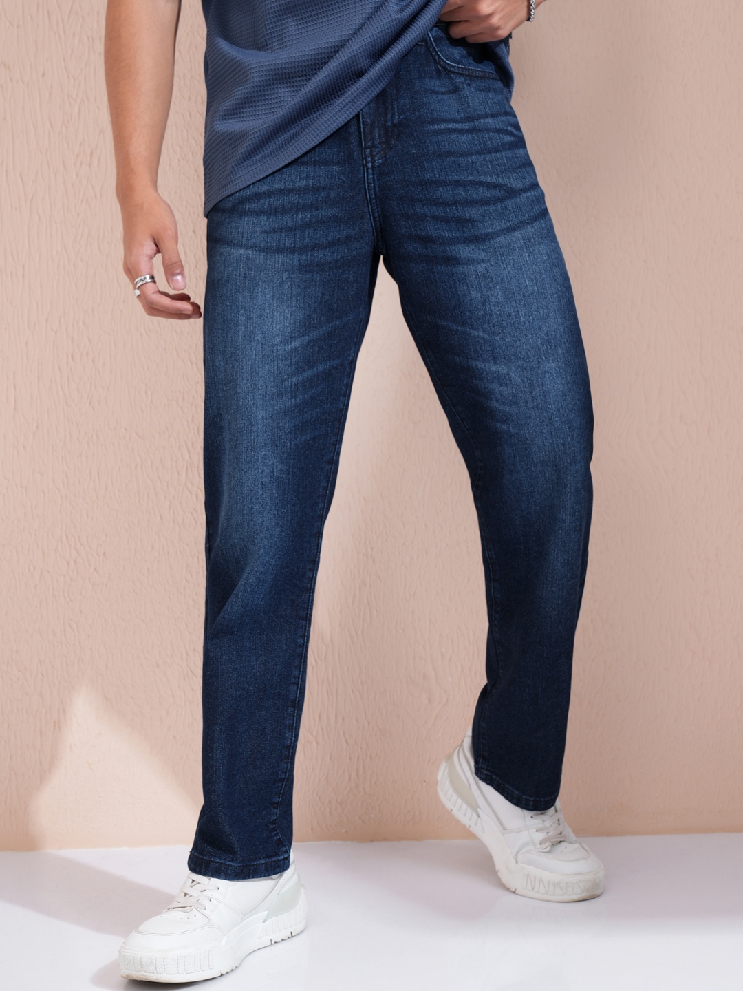 

HIGHLANDER Men Mid-Rise Cotton Straight Fit Light Fade Jeans, Blue