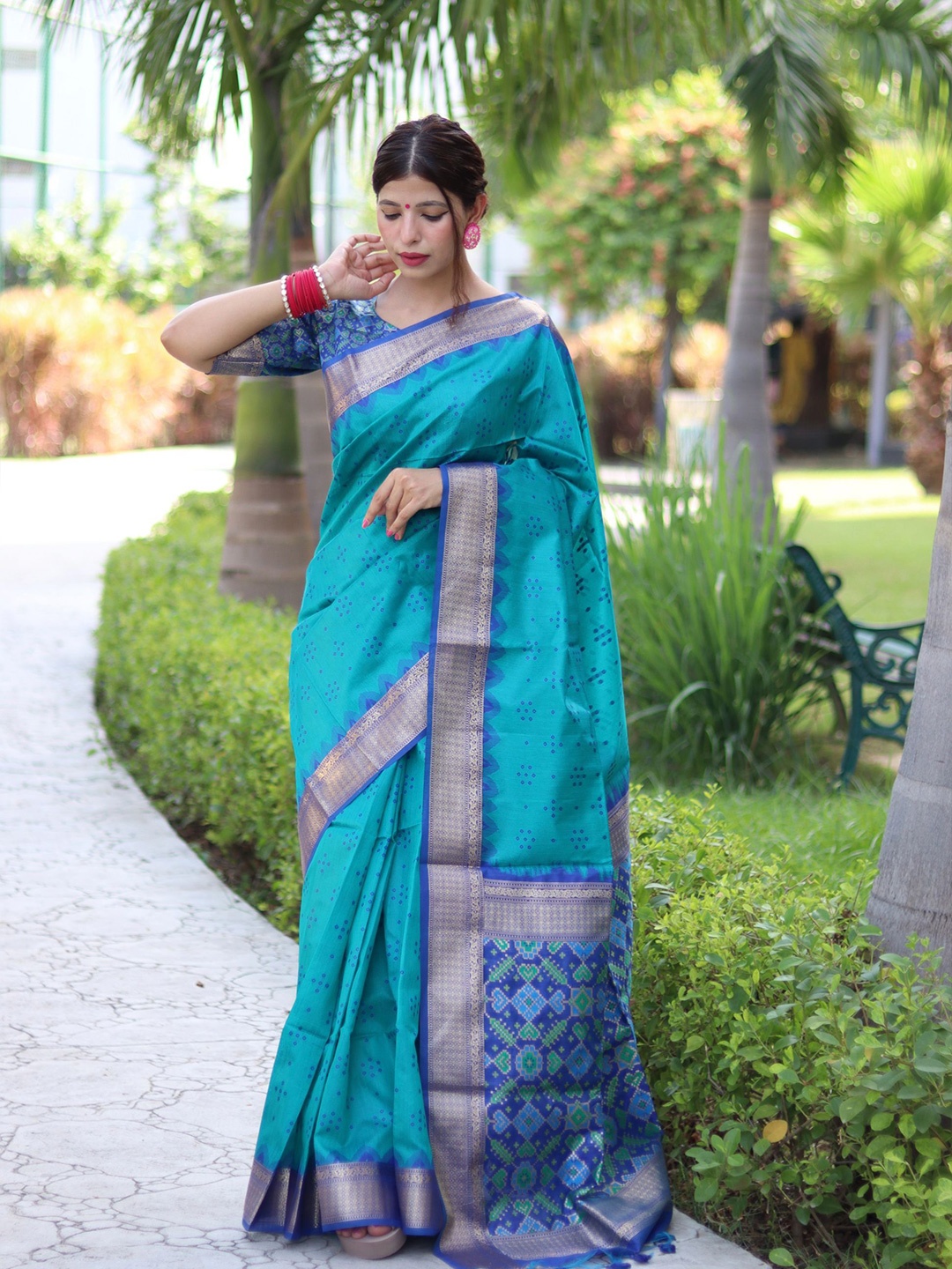 

Kandora Bandhani Printed Zari Pure Silk Tussar Saree, Blue