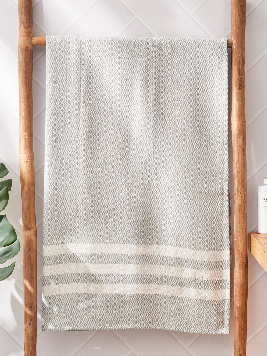 

Home Centre Mekong Devy Grey & White Printed Cotton 450 GSM Bath Towel
