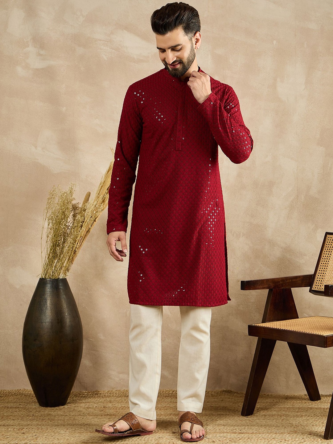 

House of Pataudi Embroidered Straight Kurtas, Maroon