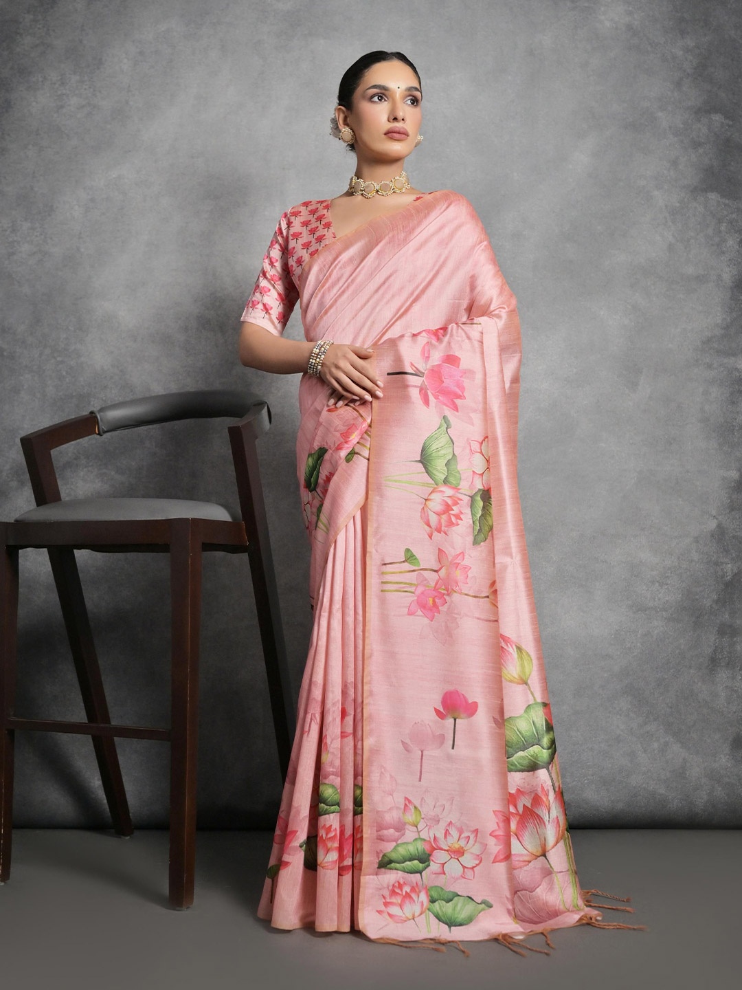 

Kandora Floral Printed Pure Silk Tussar Saree, Peach