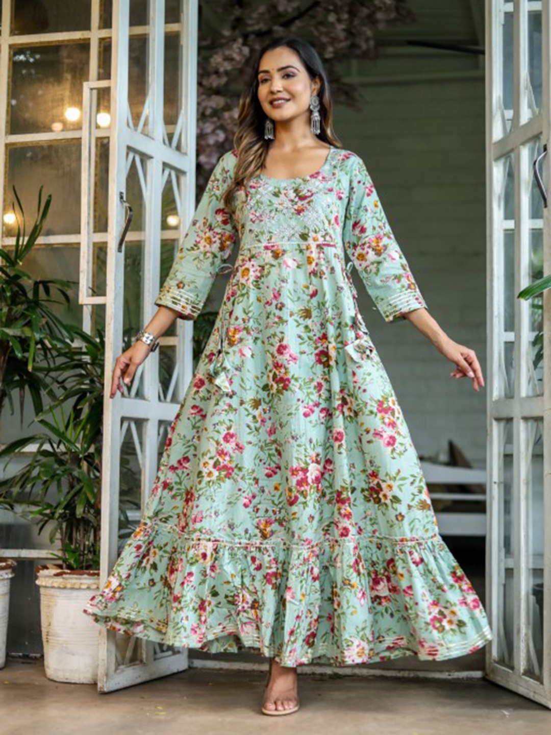 

Chandbaali Women Floral Printed Pure Cotton Dress, Green