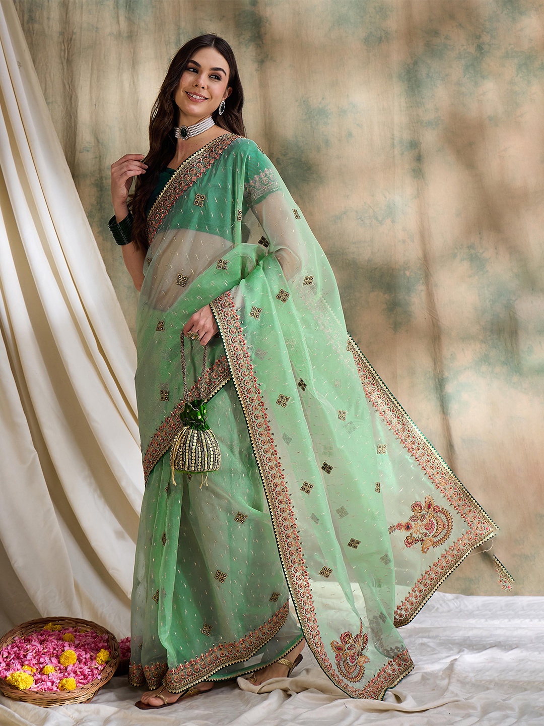 

Sangria Floral Embroidered Saree With Blouse, Sea green