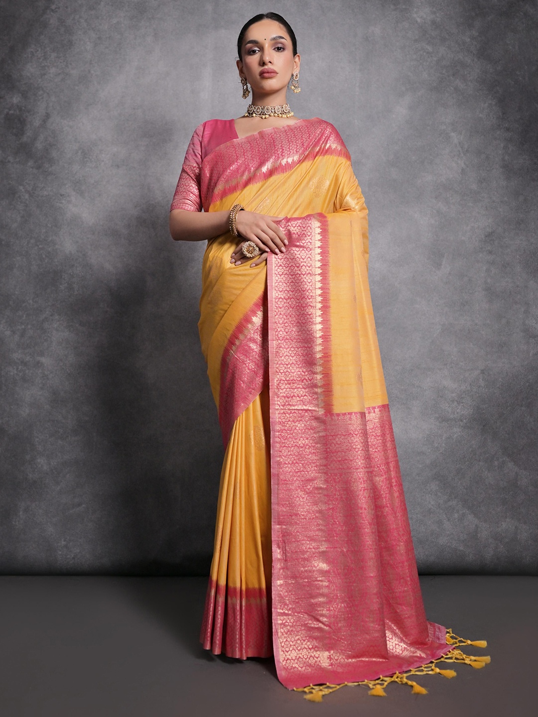 

Kandora Women Pure Silk Tussar Saree, Yellow