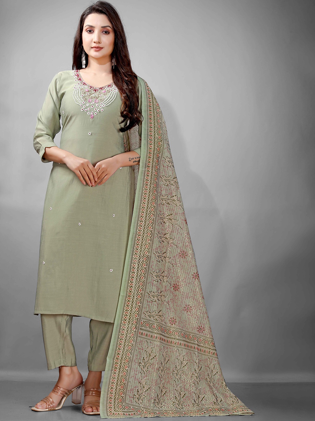 

NE STYLE Women Ethnic Motifs Embroidered Regular Zardozi Kurta with Trousers & Dupatta, Green