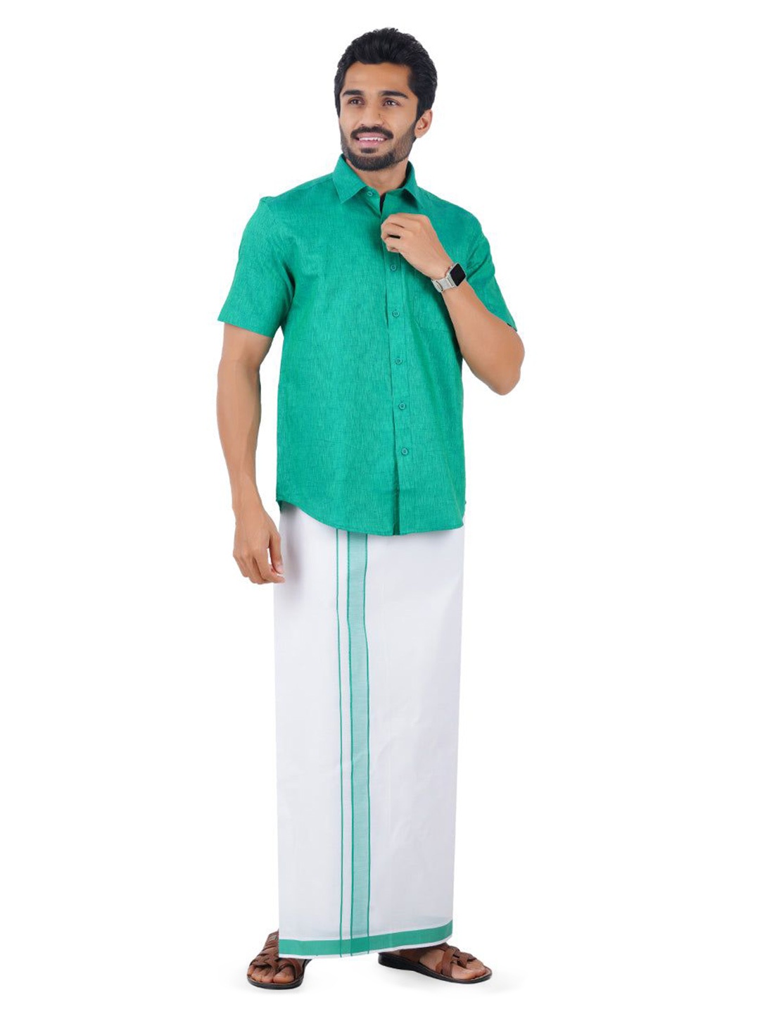 

Ramraj Men Pure Cotton Shirt With Adjustable Dhoti, Green