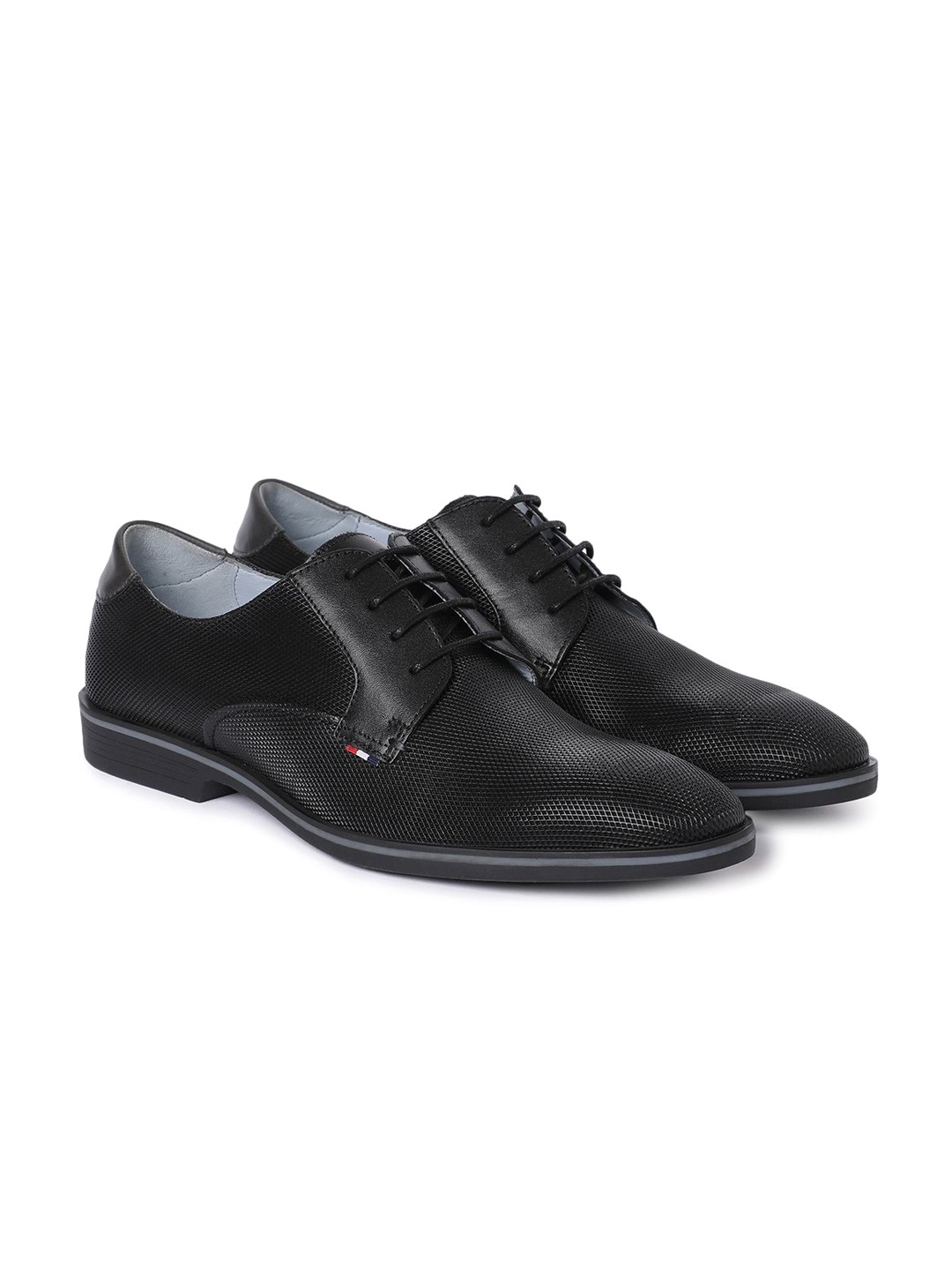 

GABICCI Men Textured Leather Formal Derbys, Black