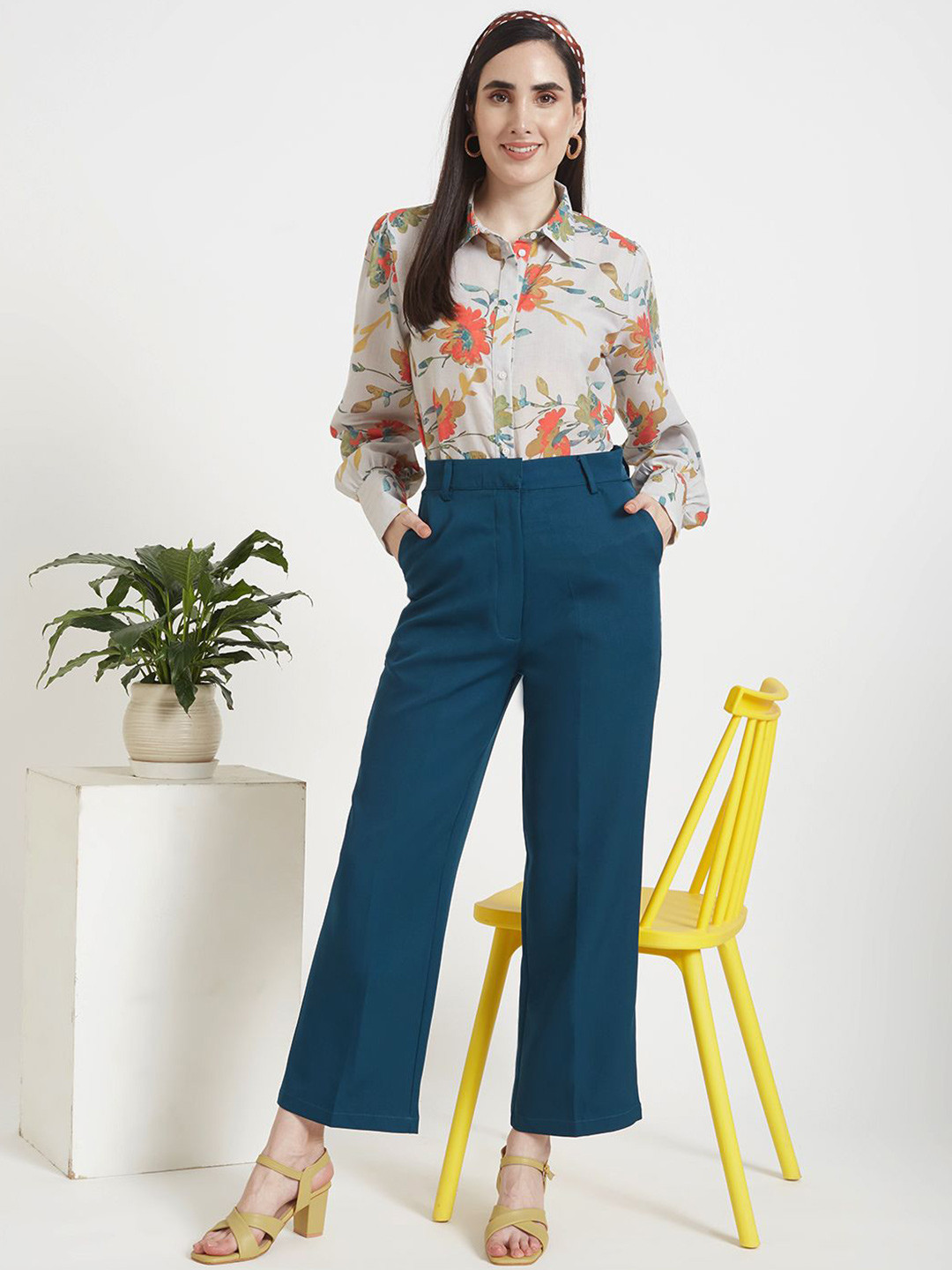 

AMSWAN Women Classic Floral Opaque Printed Casual Shirt, Multi