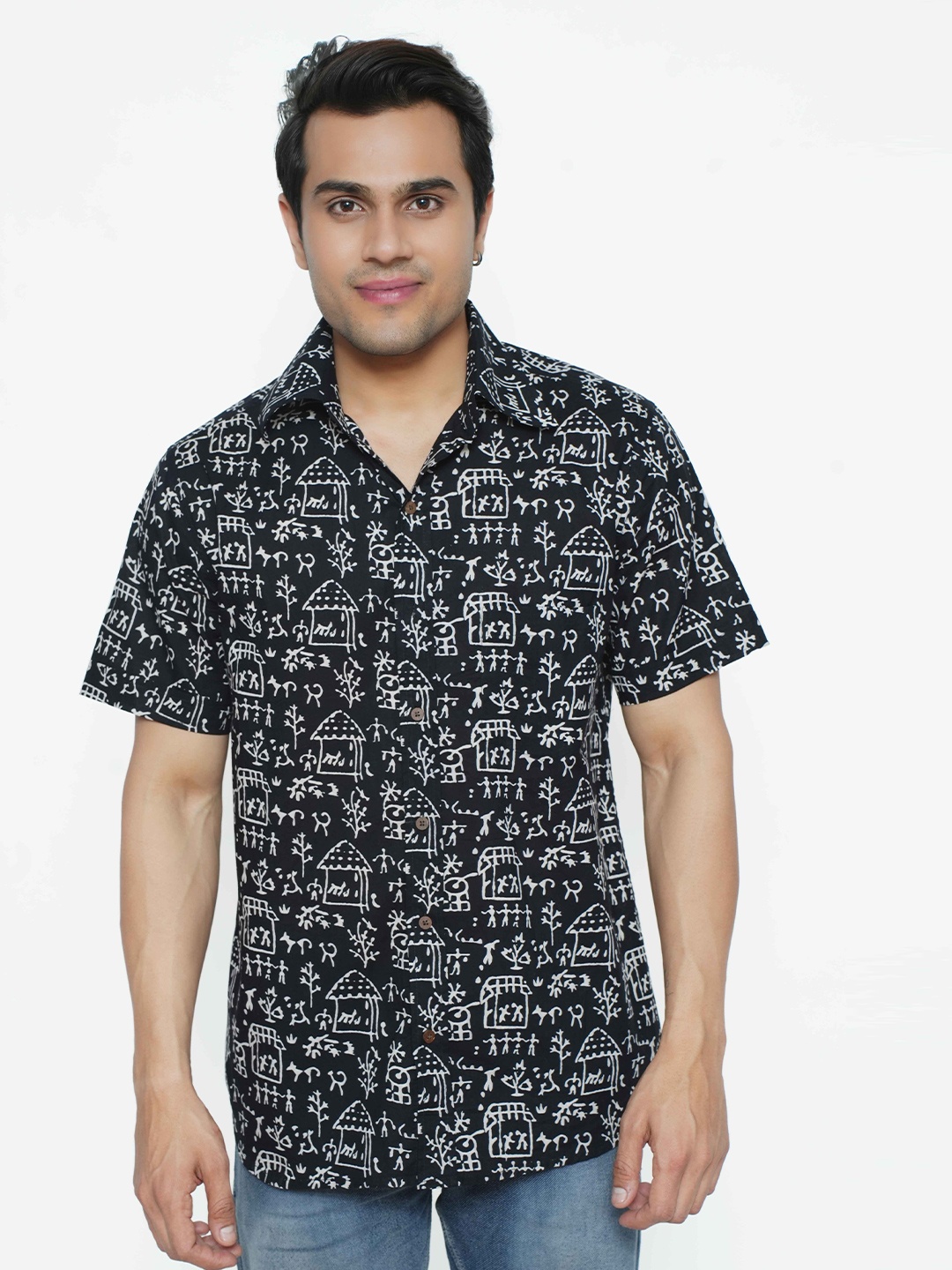 

OnlyMenGrooming Men Modern Spread Collar Floral Printed Cotton Casual Shirt, Black