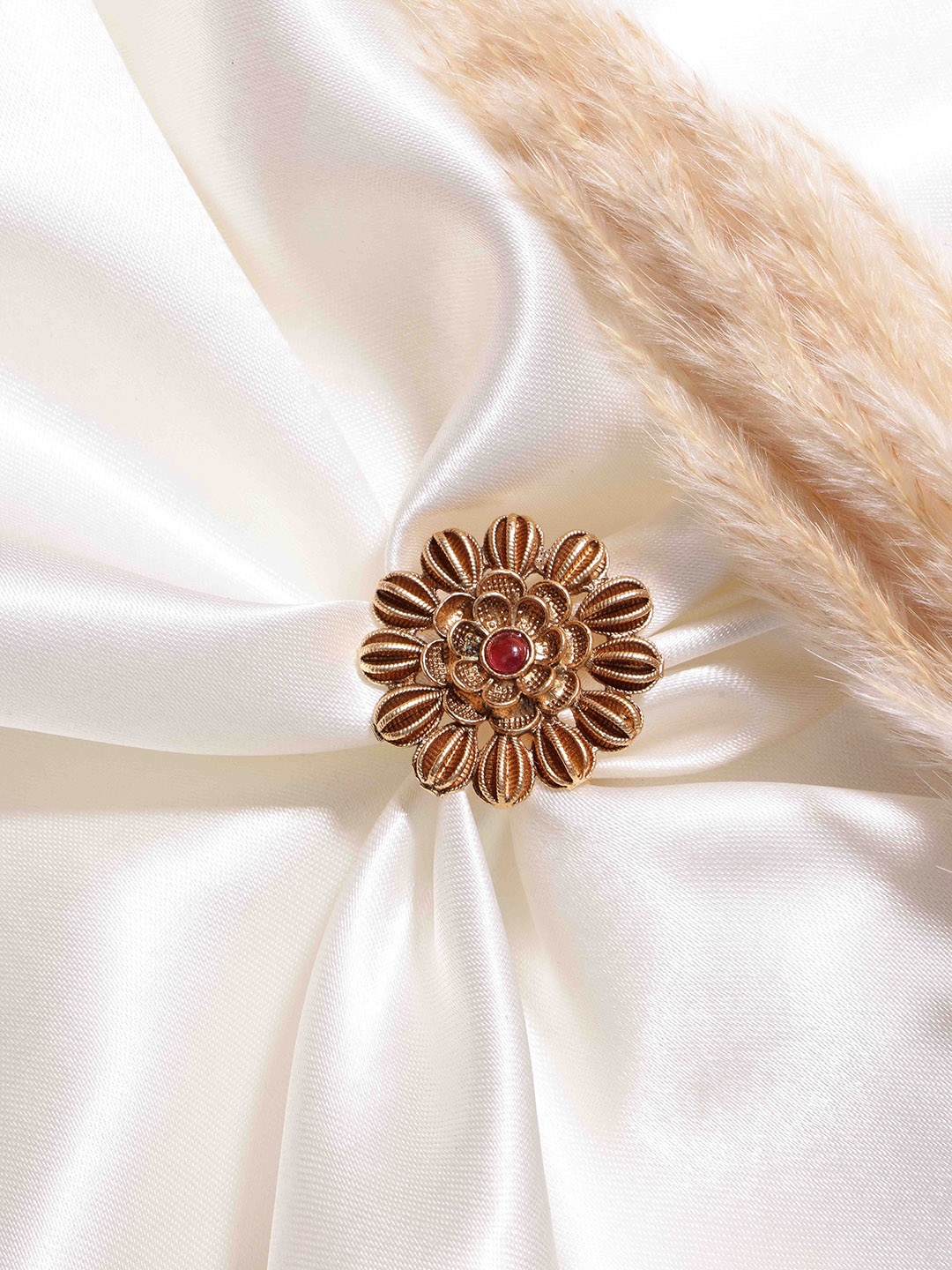 

PANASH Gold-Plated Stone Studded Floral-Shaped Adjustable Finger Ring