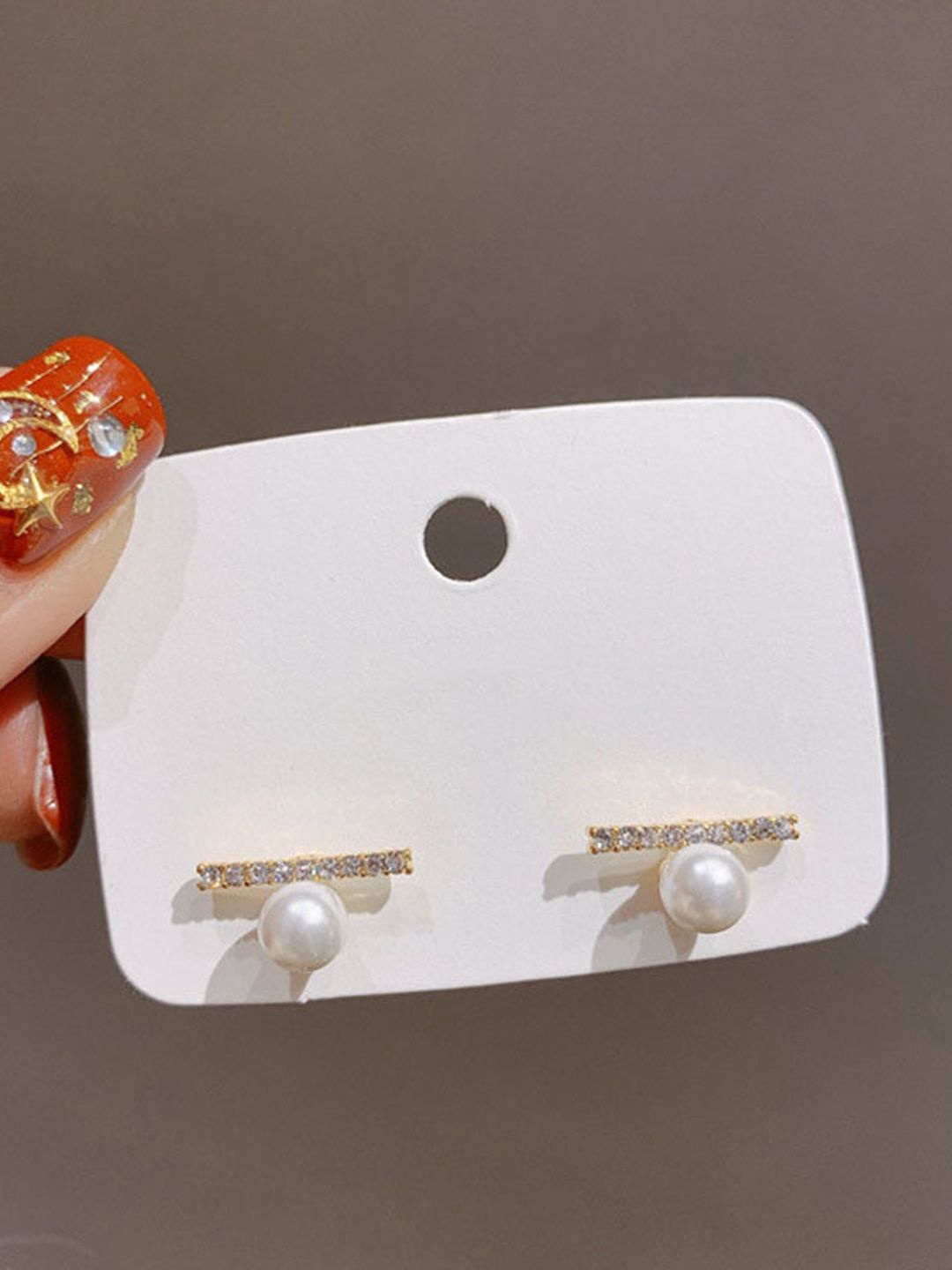 

FIMBUL Gold Plated Pearl Classic Studs