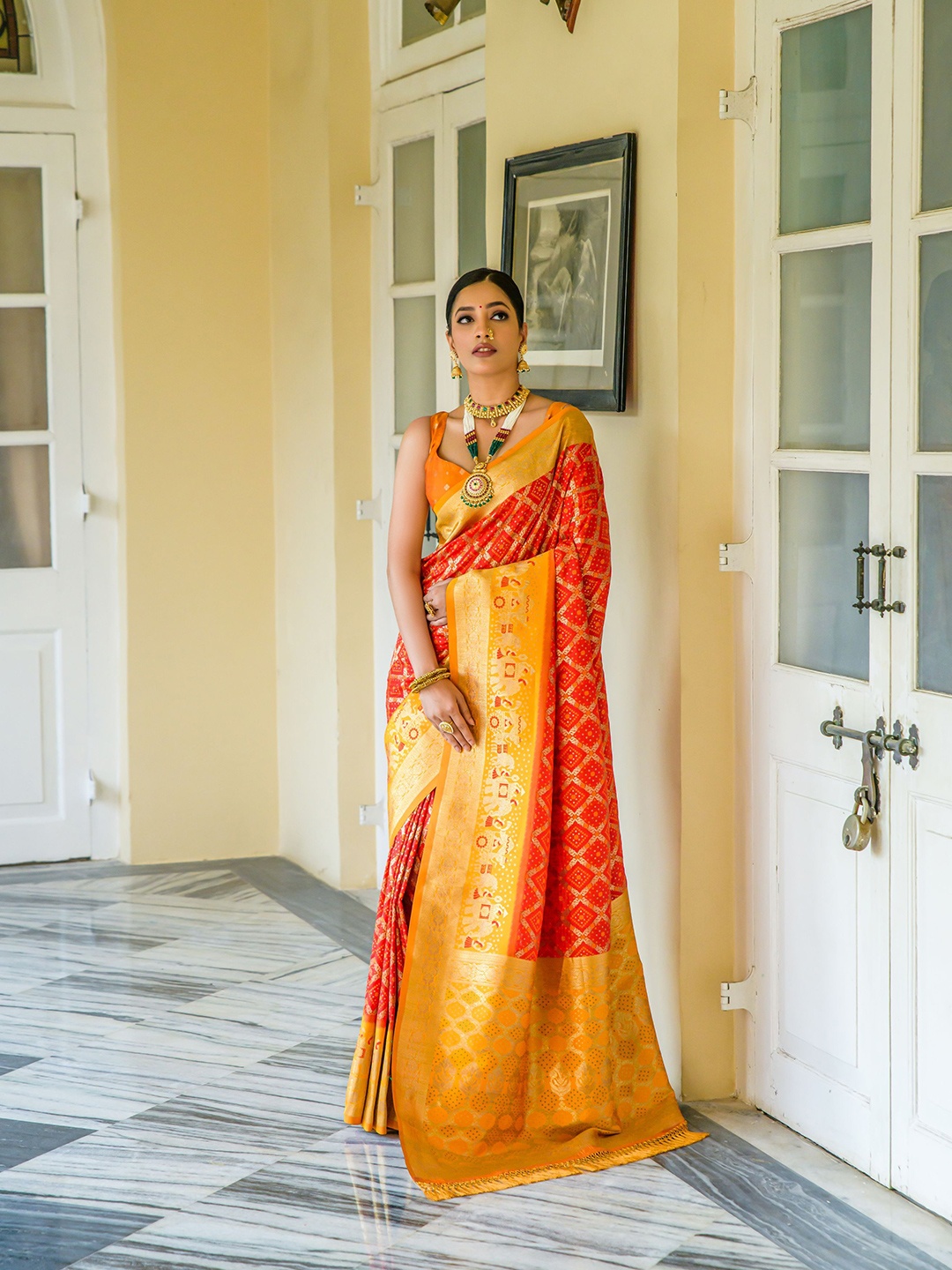 

Kandora Woven Design Zari Pure Silk Banarasi Saree, Red